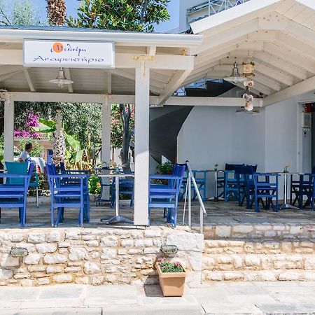Μeltemi Lejlighedshotel Glífa Eksteriør billede
